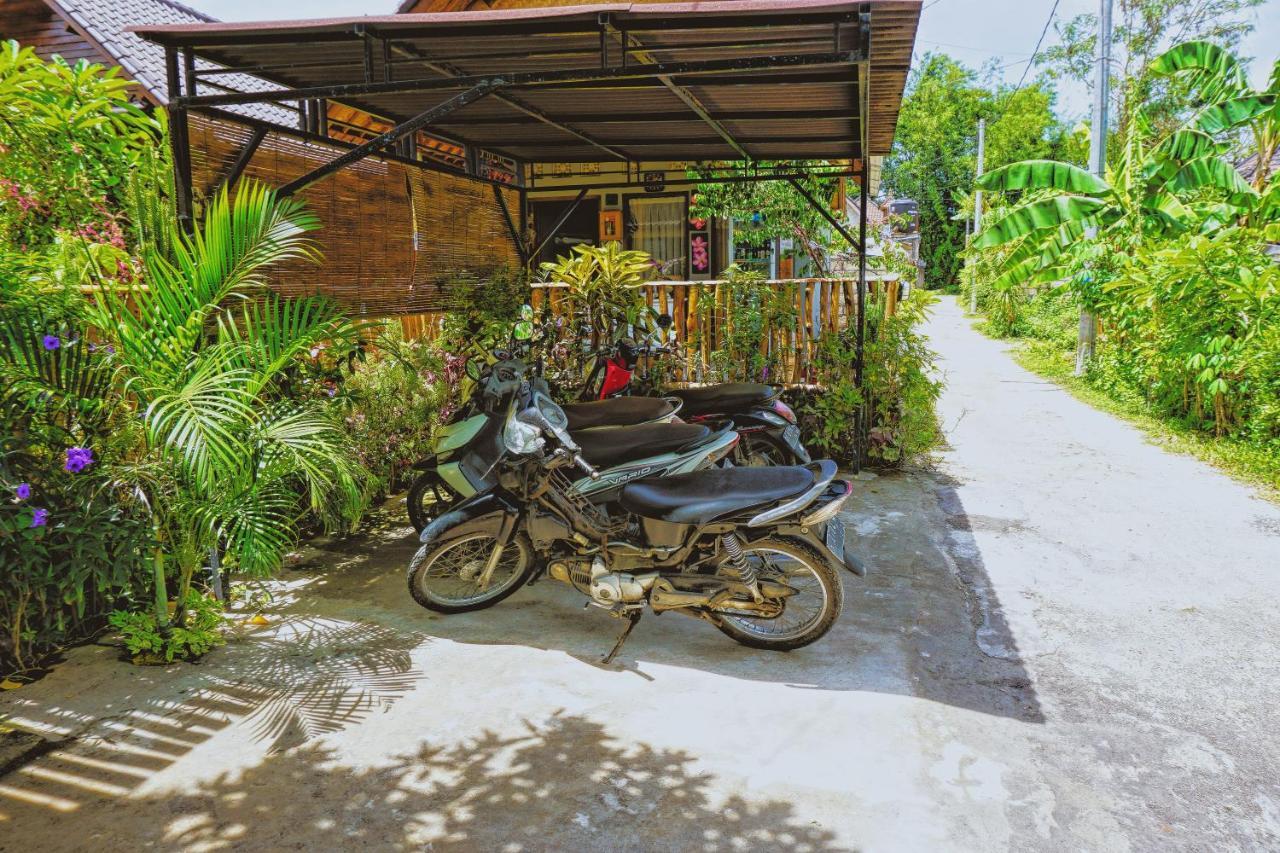 Mertasari Bungalows Ped Exterior photo